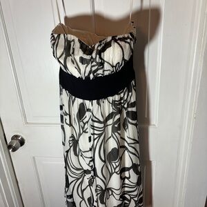 Elegant Black and White Strapless Dress